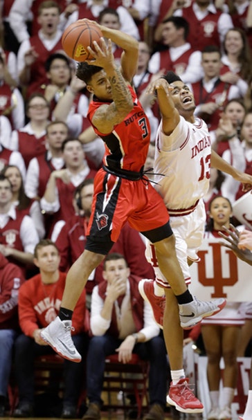 Indiana cleans up turnover trouble, takes down Rutgers 76-57 (Jan 15, 2017)